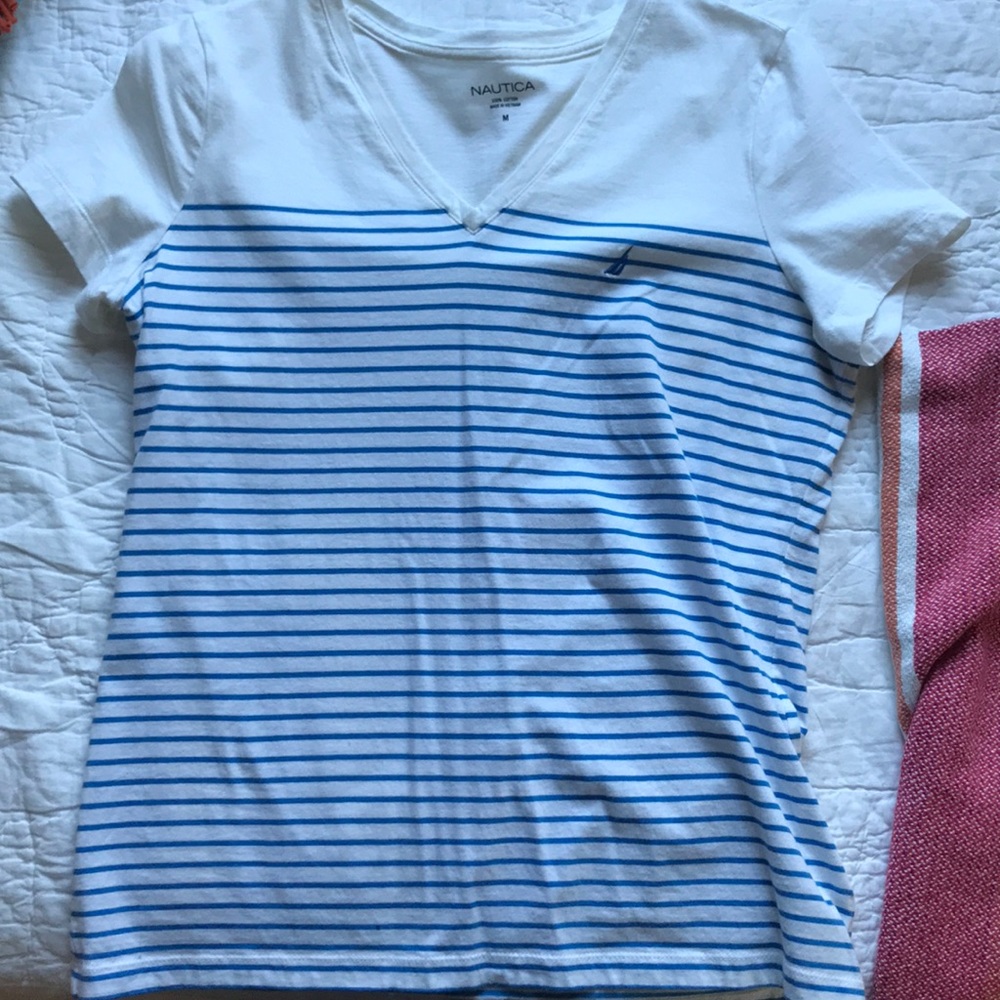 Tee shirt